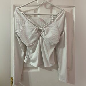 long sleeve shirt,worn a few times,still in good condition.Brand: No boundaries